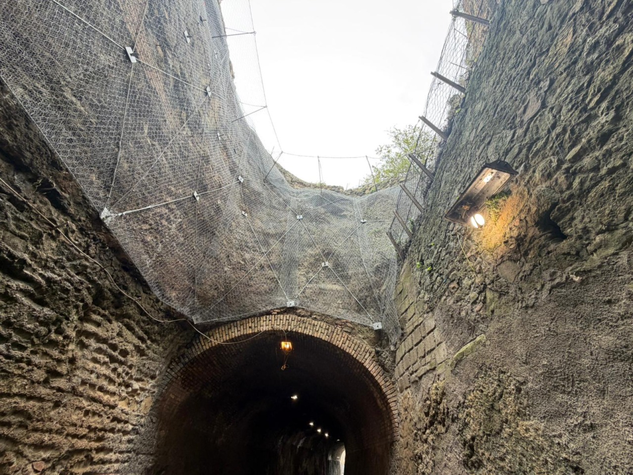 Riaperta la Galleria Giancos