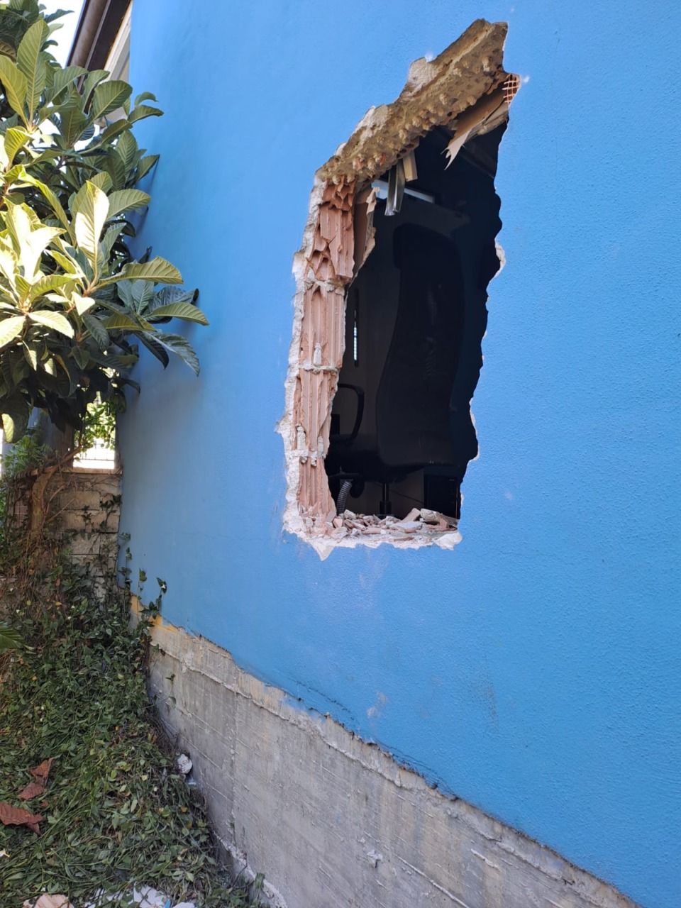 Banda del buco al Compro Oro, portate via due casseforti