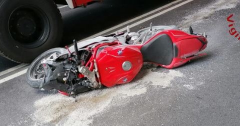 Moto contro auto, ferito il segretario dell’Ugl Armando Valiani