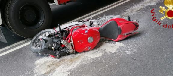Moto contro auto, ferito il segretario dell’Ugl Armando Valiani