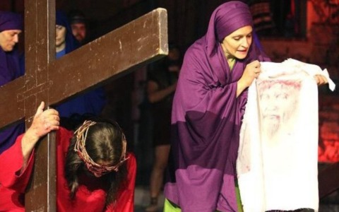 Tutto pronto per la Passione di Cristo. Questa sera a Monitor le anticipazioni