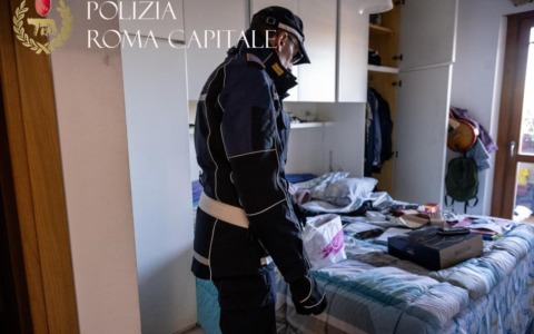 Prostituzione, la tratta di donne cinesi: un arresto anche nel capoluogo