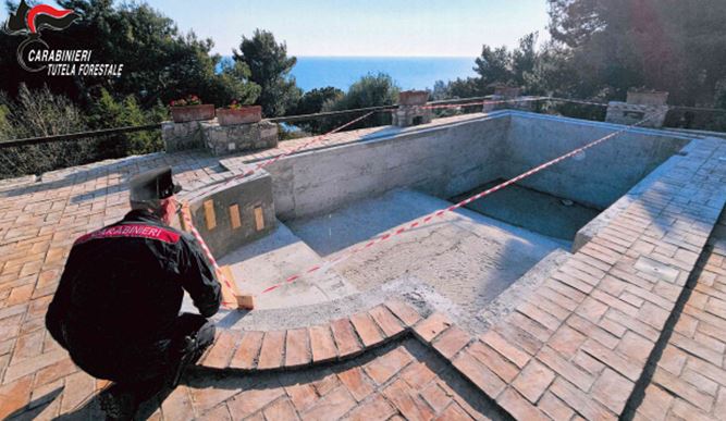 Sequestrata piscina abusiva, denunciato il proprietario