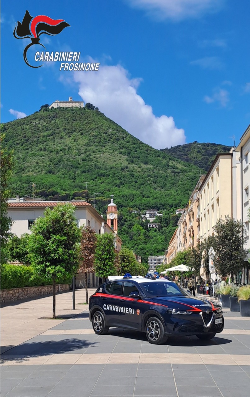 Truffe agli anziani, fermato dai carabinieri con 1.700 euro in contanti