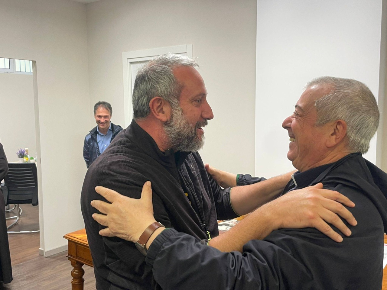 Don Francesco Fiorillo incontra Mons.Gianni Cecchinato