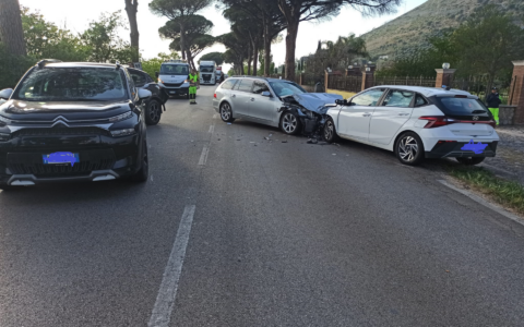 Incidente stradale sull’Appia. Due feriti in codice rosso
