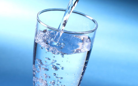 Scuole, verso l’estensione del servizio di lavaggio stoviglie e acqua microfiltrata nei plessi comunali