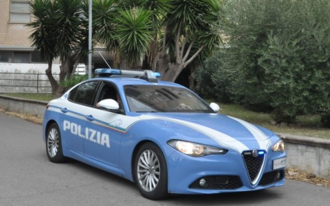 Sequestrati 7 kg di hashish, due arresti della Polizia di Stato