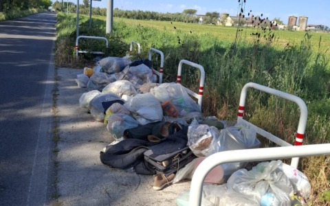 Degrado alla Selciatella, la denuncia del Comitato di Quartiere