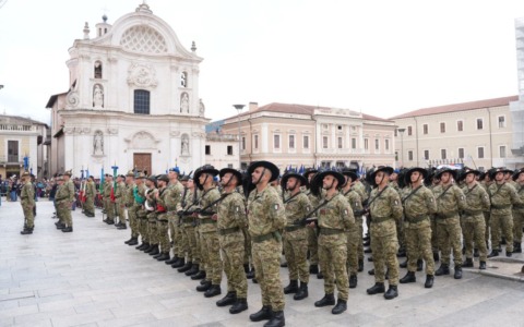 165° anniversario dell’Esercito Italiano. Croce d’Oro al Merito all’Artiglieria Controaerei di Sabaudia