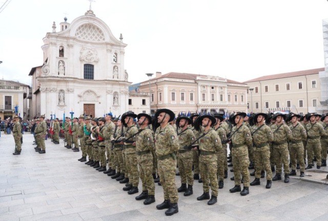 165° anniversario dell’Esercito Italiano. Croce d’Oro al Merito all’Artiglieria Controaerei di Sabaudia