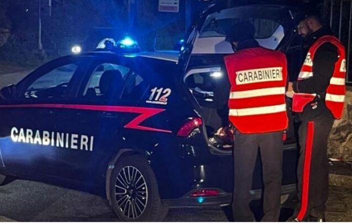 Tenta la fuga e rischia di investire un Carabiniere