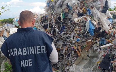 Smaltimento illecito di rifiuti, coinvolta anche la provincia pontina nell’operazione partita da Bari