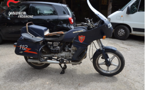 Sequestrate tre Moto Guzzi con livrea dell’Arma, denunciato un trentenne