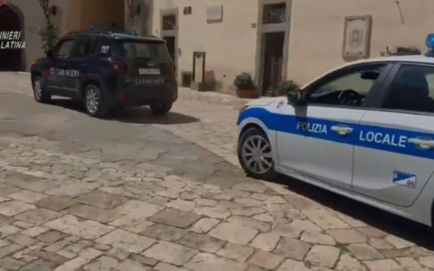 Straniero accoltellato al culmine di una lite, arrestato un giovane di 28 anni