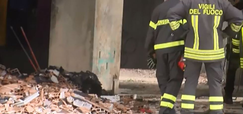 Incendio in via Badino, l’intervento del sindaco Giannetti. LE IMMAGINI