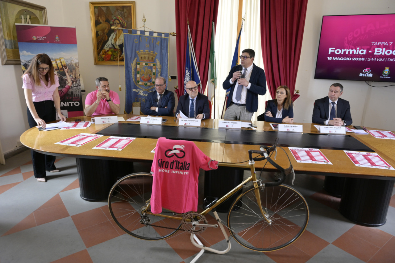 Presentata al Palazzo Comunale la 7^ tappa del Giro d’Italia 2026, “Formia-Blockhaus”