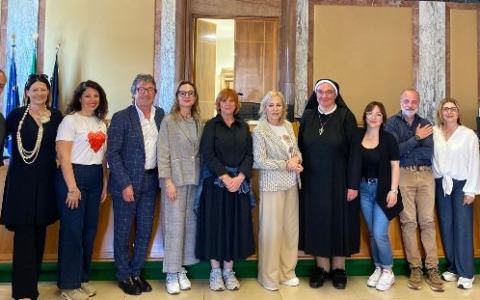 Comune, incontro con gli studenti dell’Istituto Madre Giulia Salzano in aula consiliare