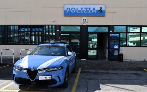 Investe un ciclista e si allontana senza prestare soccorso: denunciato dalla Polizia di Stato