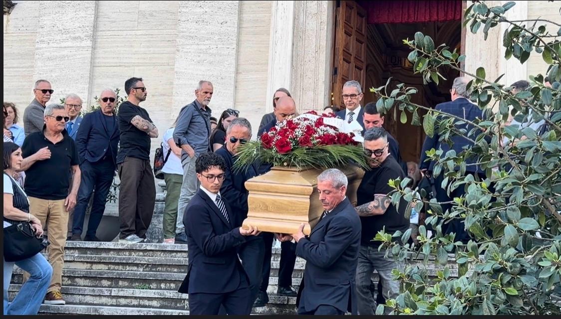 Addio ad Amedeo di Sora, l’ultimo abbraccio della città