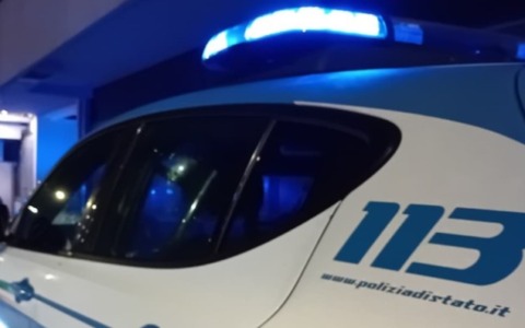 Drogato aggredisce i genitori, denunciato