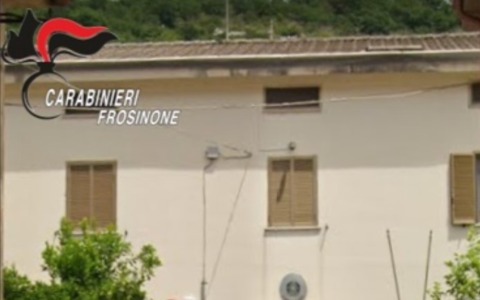 Sotto sorveglianza speciale viene trovato in un bar sulla S.R. 630, denunciato