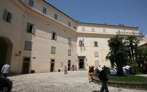 Estate, arriva la navetta elettrica per la scogliera del promontorio