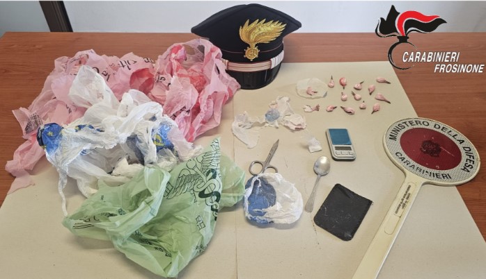 Spaccio di cocaina, arrestata una donna