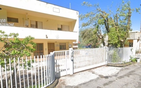 Rapina ed estorsione ai danni di un minorenne, due arrestati