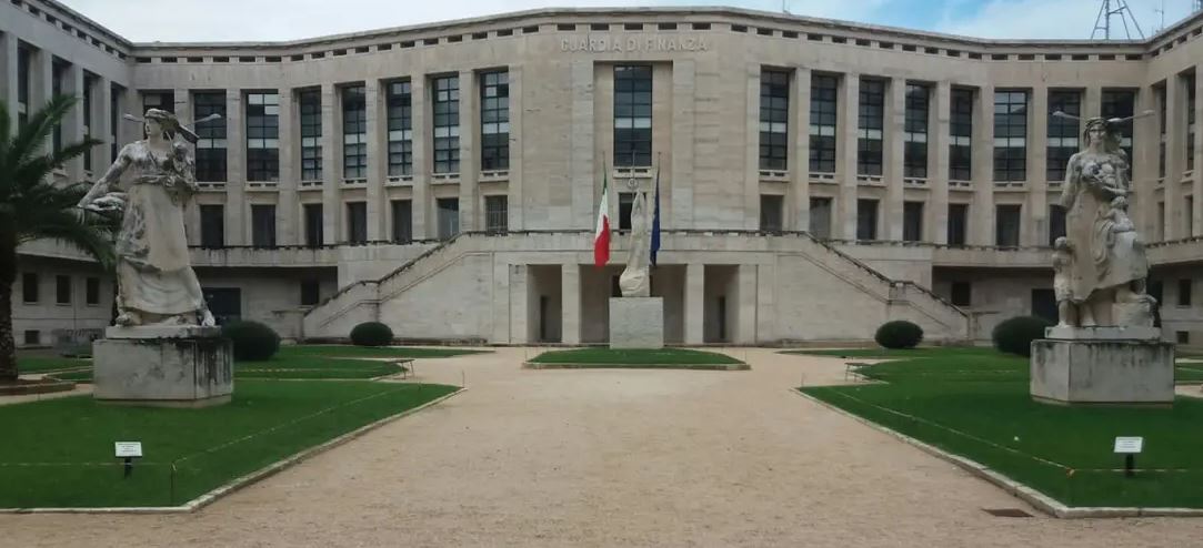 Palazzo M divide la politica, visioni diverse sul futuro dell’edificio simbolo