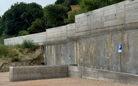 Via dell’Acropoli, aperto il nuovo parcheggio gratuito in via sperimentale