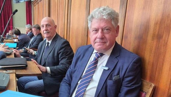 Villa comunale, l’opposizione contro il sindaco: “Perchè è stata aperta e inaugurata nonostante si fosse a conoscenza della presenza di criticità gravissime?”
