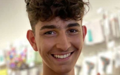 Scontro sull’Appia tra auto e moto, la vittima è Lorenzo Casali, di 20 anni