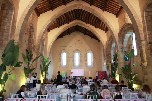 Vini d’Abbazia 2026: a Fossanova incontri, masterclass e una mostra raccontano il vino attraverso la cultura, la spiritualità, la ricerca e l’arte contemporanea