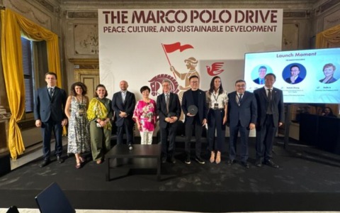 Al via da Roma il rally dei veicoli elettrici sulla via della seta, tappa ad Astana