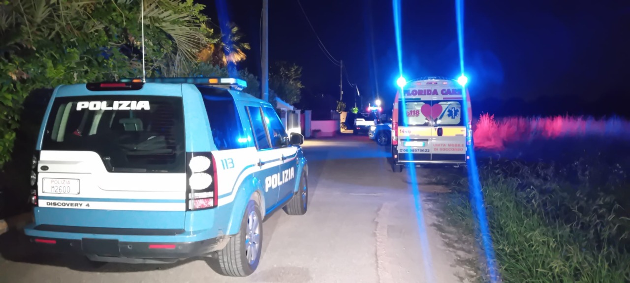Ferisce un vicino e si barrica in casa: forze speciali circondano l’abitazione – * VIDEO *