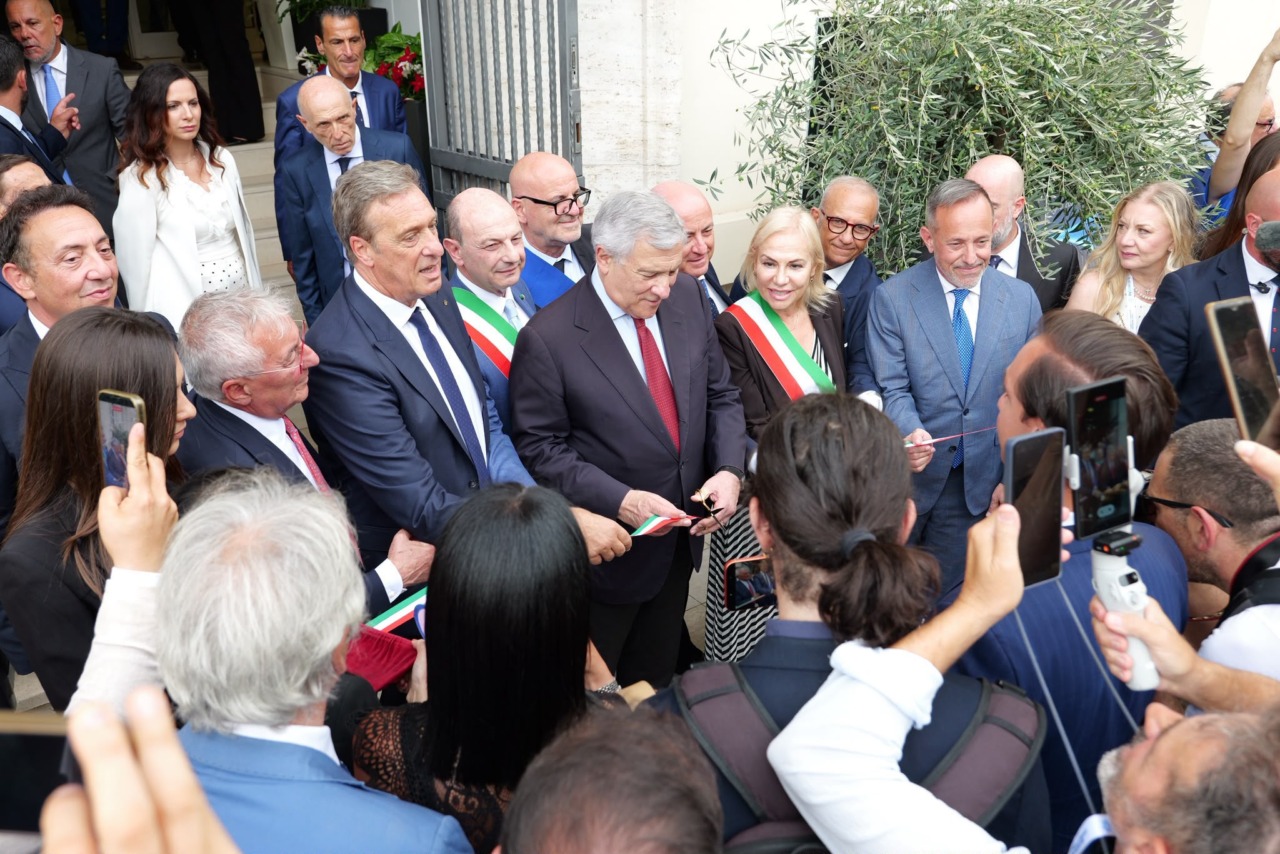 Inaugurata la nuova sede della Camera di Commercio. LE IMMAGINI