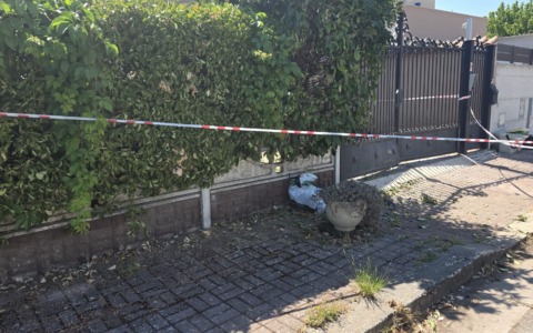 Bomba nella notte davanti alla casa del pentito Ivan Rapone