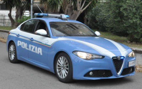 Furto aggravato, arrestati quattro stranieri