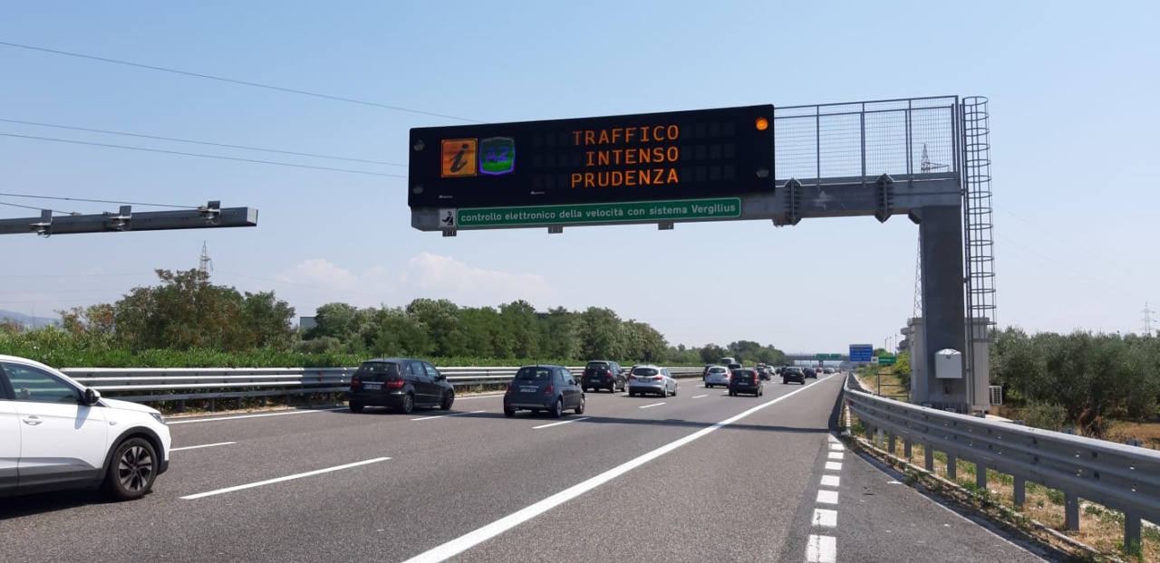 Primo weekend da bollino nero, occhi puntati sulle arterie lungo il litorale
