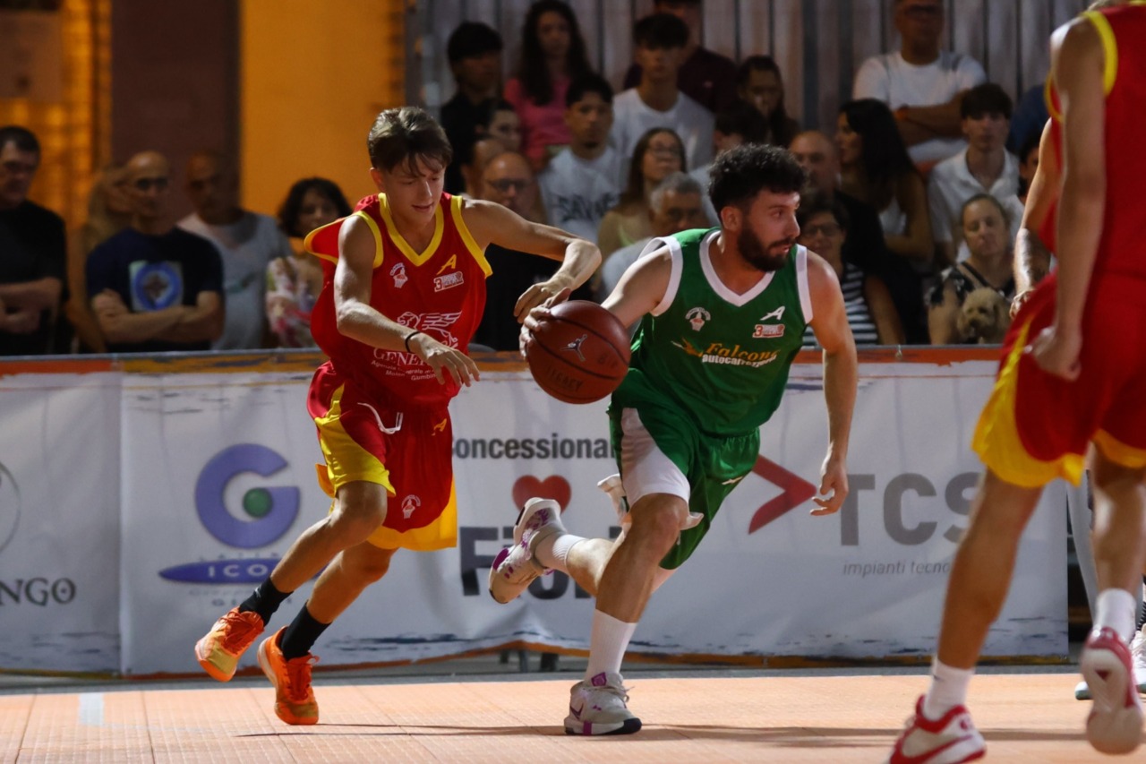 Il Basket in Piazza entra nel vivo, passione vera per la palla a spicchi