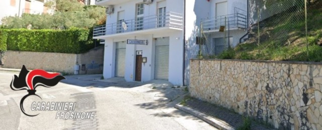 Rubano un ciclomotore, denunciati due giovani