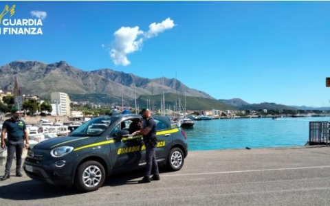 Isole pontine, i controlli della Guardia di Finanza