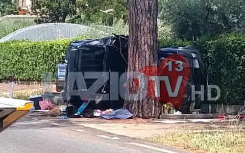 Tragedia sull’Appia, Suv contro un albero: morti un uomo e una donna. Le vittime sono Alessandro Alessandrini e Raffaella Bruni