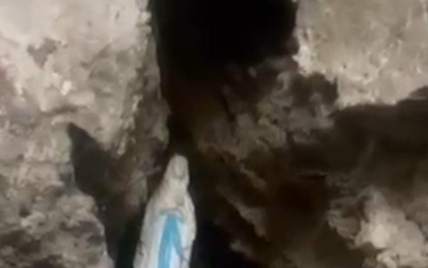 Furto nella chiesa di “San Bartolomeo Apostolo”, rubata la statua raffigurante la madonna di “Lourdes”