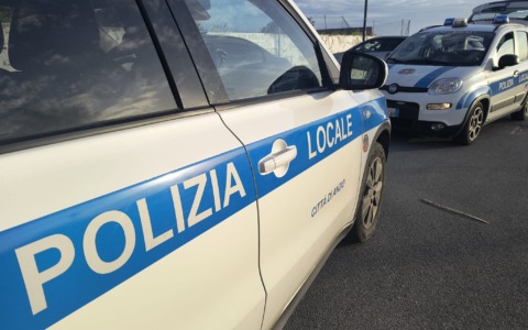 Crea il panico ad Anzio Colonia, denunciato e sottoposto a Daspo urbano