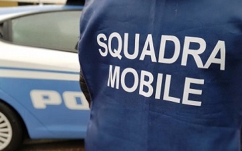Sgomberato un alloggio occupato abusivamente, denunciato un uomo