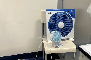 Ospedale Goretti: niente aria condizionata, disagi e proteste a neonatologia e ginecologia: “Si lavora con 35 gradi”. Sopralluogo dei tecnici, la replica della Asl