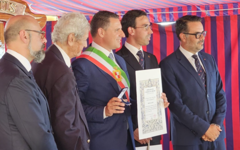 Consegnata la Medaglia d’Argento dell’Istituzione dei Cavalieri di Santo Stefano alla Città di Gaeta