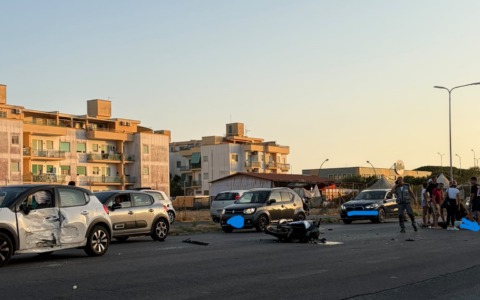 Incidente stradale, ferito un centauro